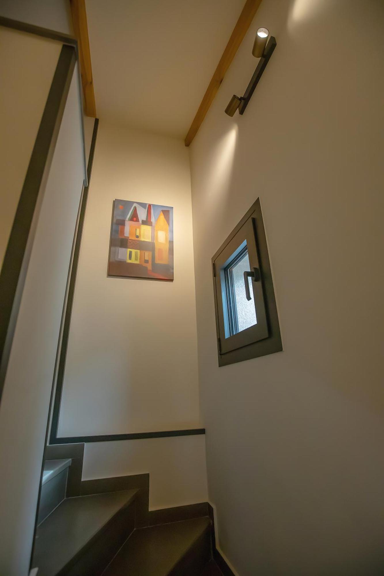 Element Suites - Yellow - Apt 2Bd - カランバカ エクステリア 写真