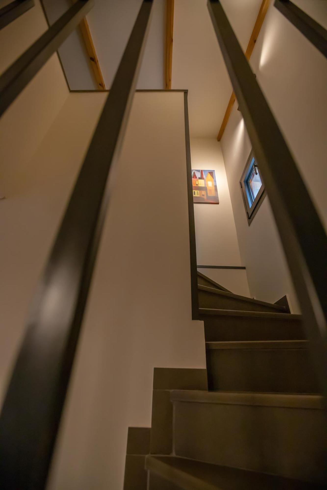 Element Suites - Yellow - Apt 2Bd - カランバカ エクステリア 写真