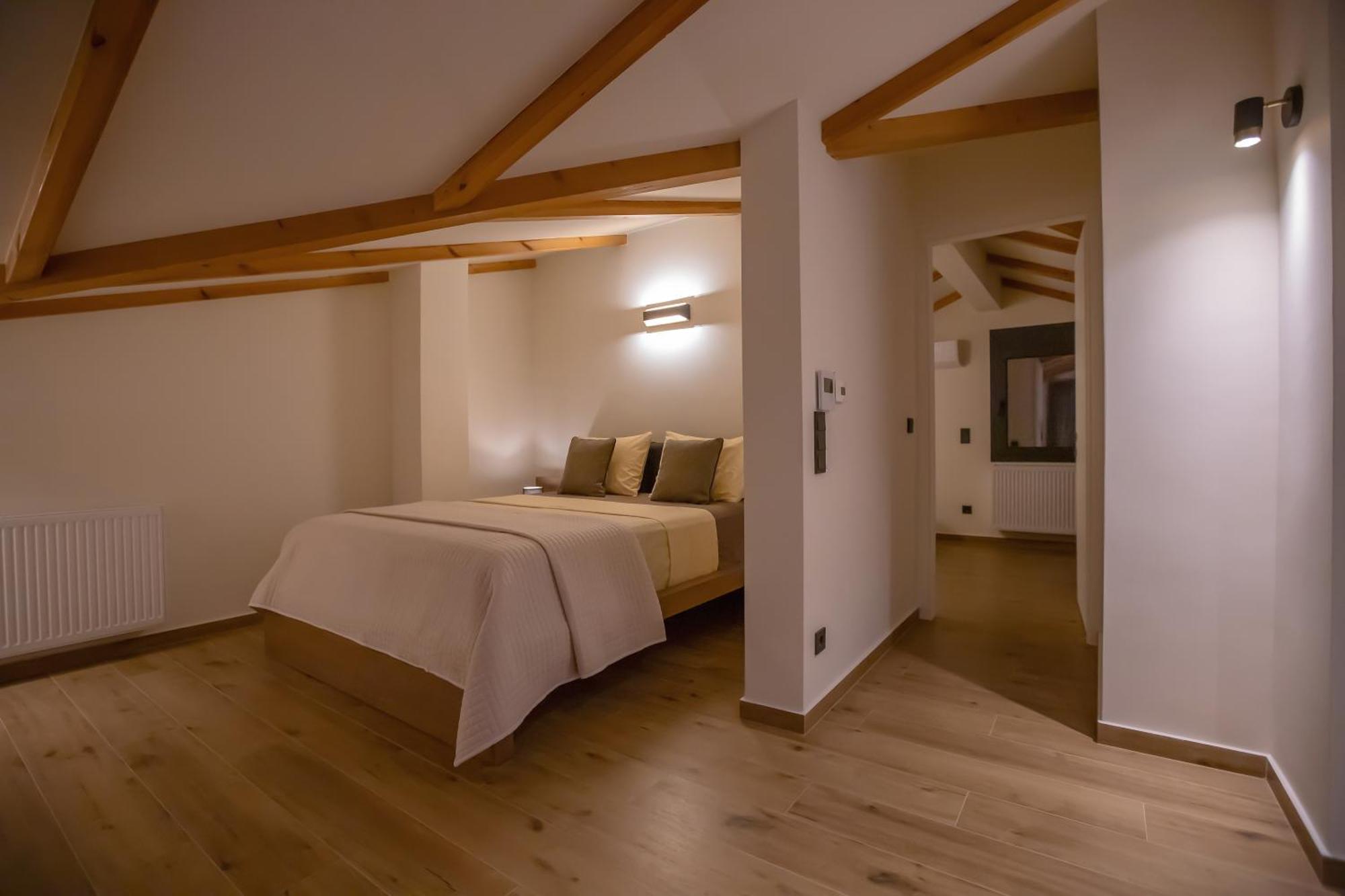 Element Suites - Yellow - Apt 2Bd - カランバカ エクステリア 写真