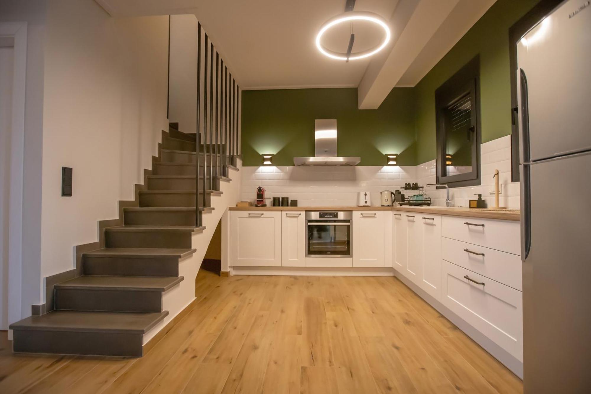 Element Suites - Yellow - Apt 2Bd - カランバカ エクステリア 写真