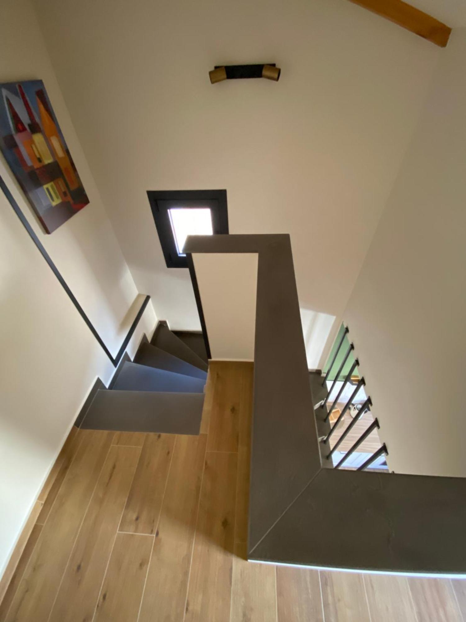 Element Suites - Yellow - Apt 2Bd - カランバカ エクステリア 写真